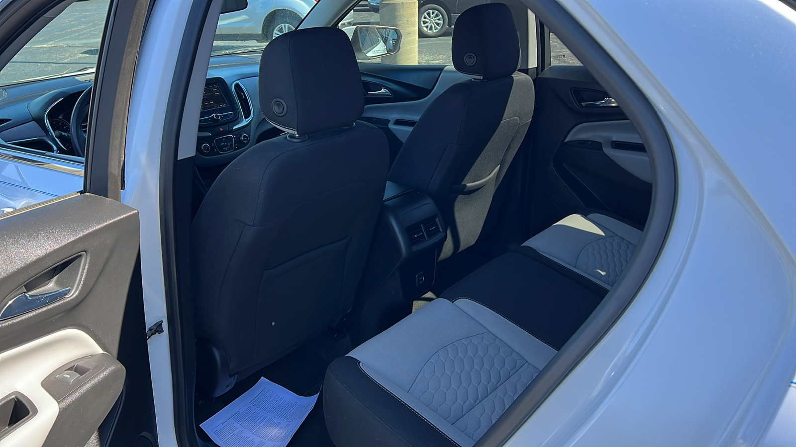 2019 Chevrolet Equinox LT 28