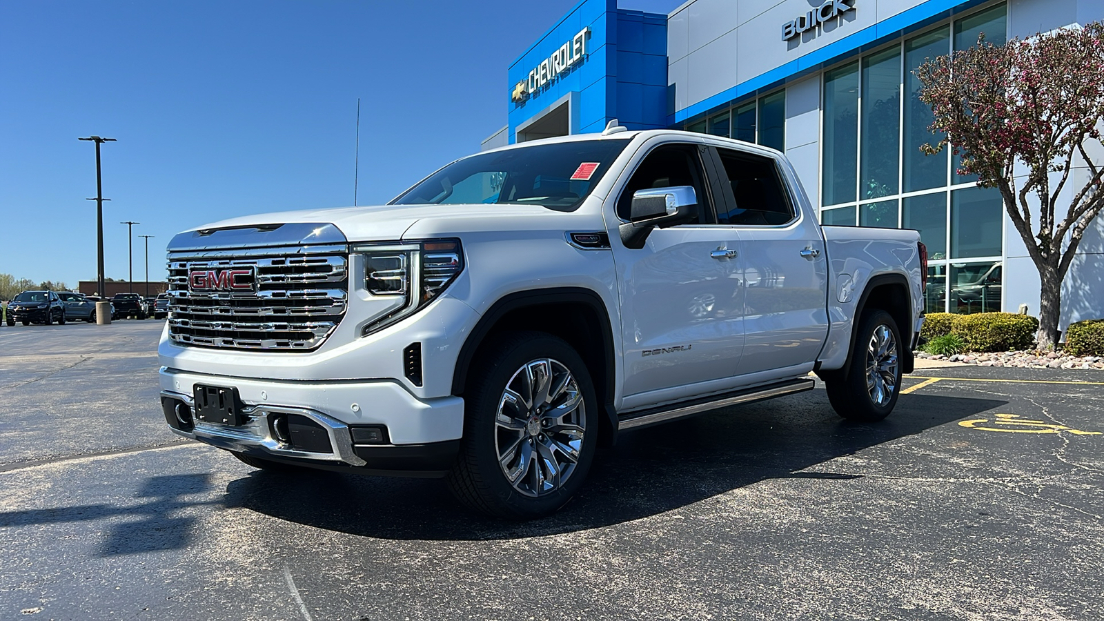 2024 GMC Sierra 1500 Denali 1