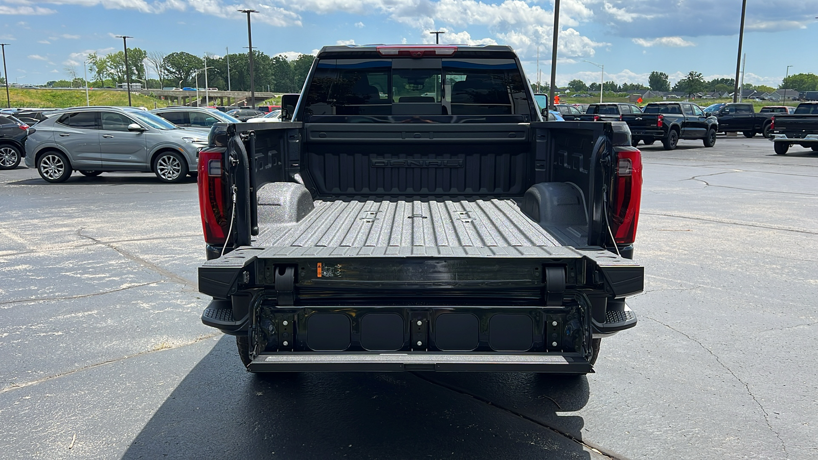 2024 GMC Sierra 2500HD Denali 29