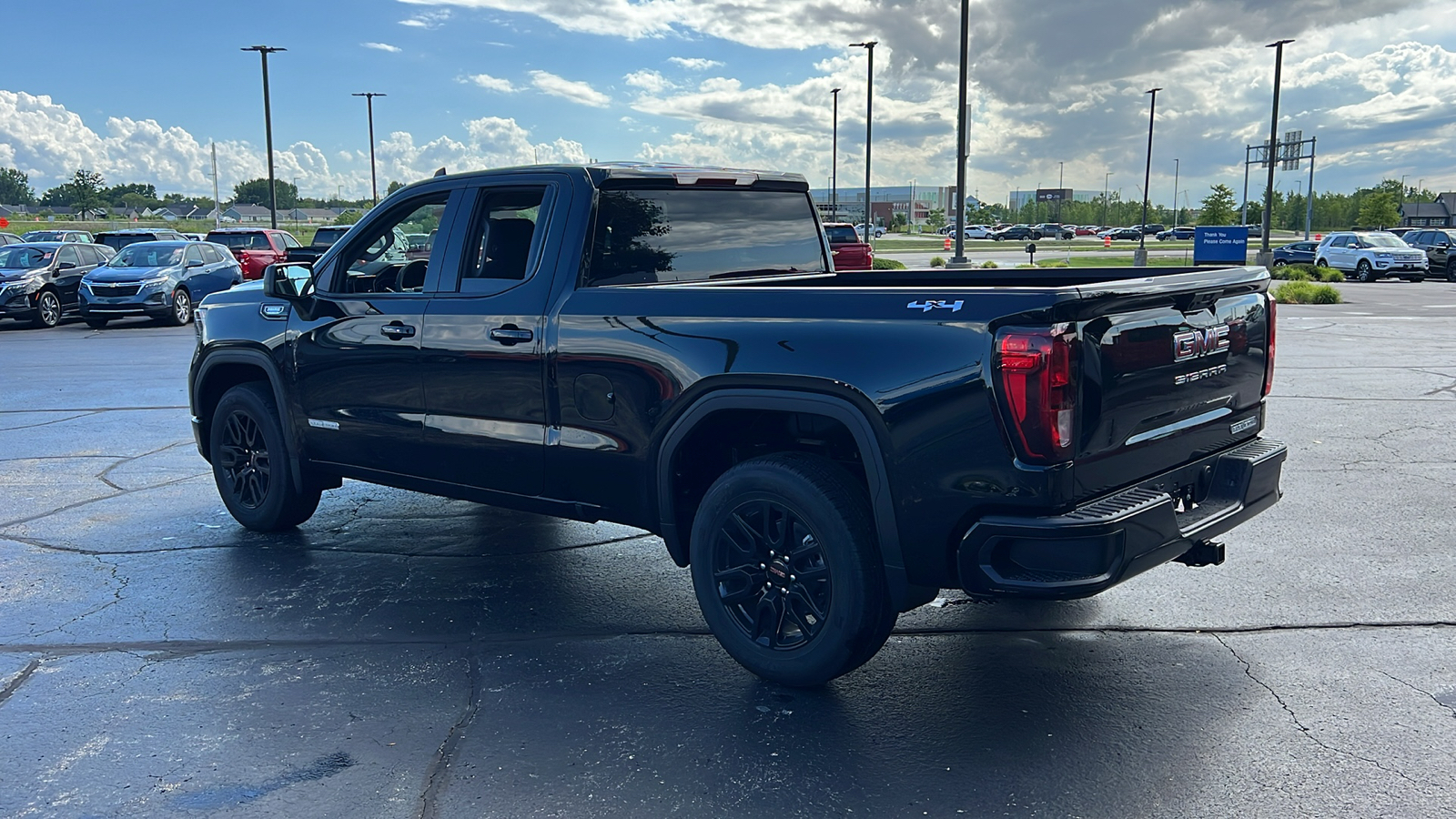 2024 GMC Sierra 1500 Elevation 3