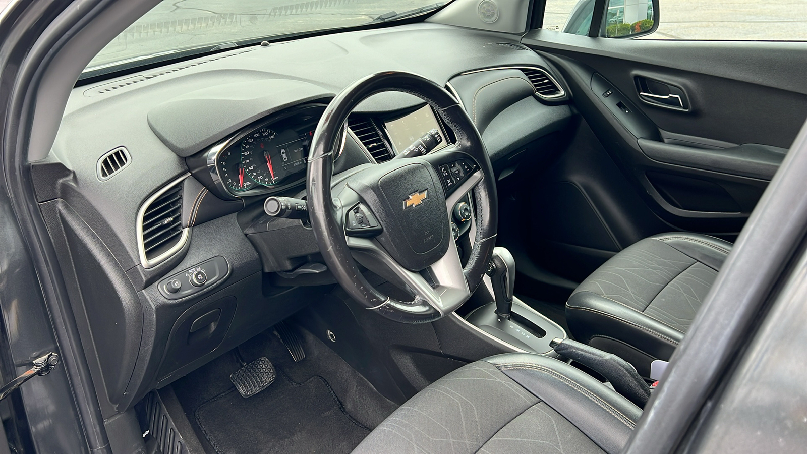 2019 Chevrolet Trax LT 24