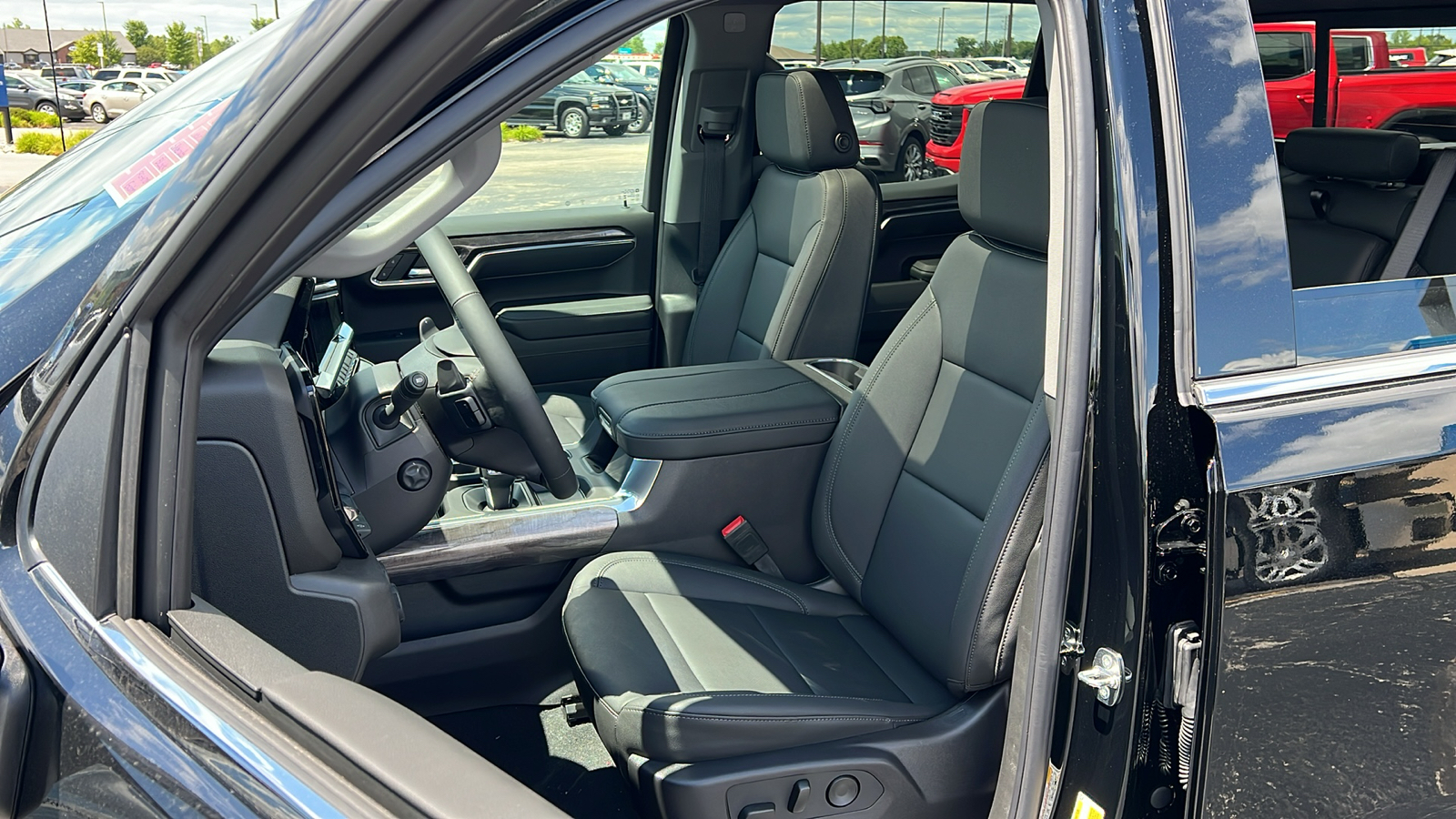 2024 Chevrolet Silverado 1500 LTZ 25