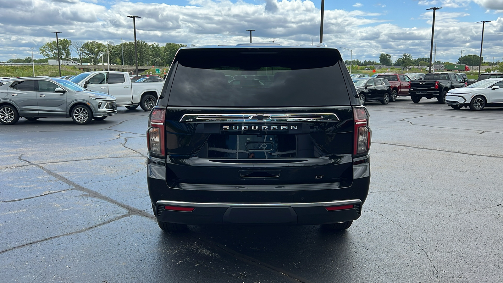 2024 Chevrolet Suburban LT 4