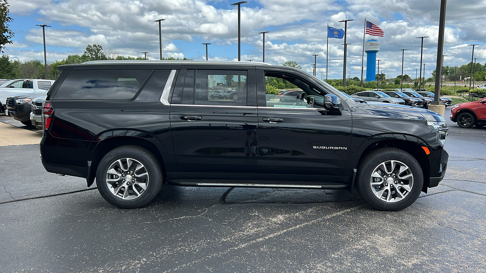 2024 Chevrolet Suburban LT 6