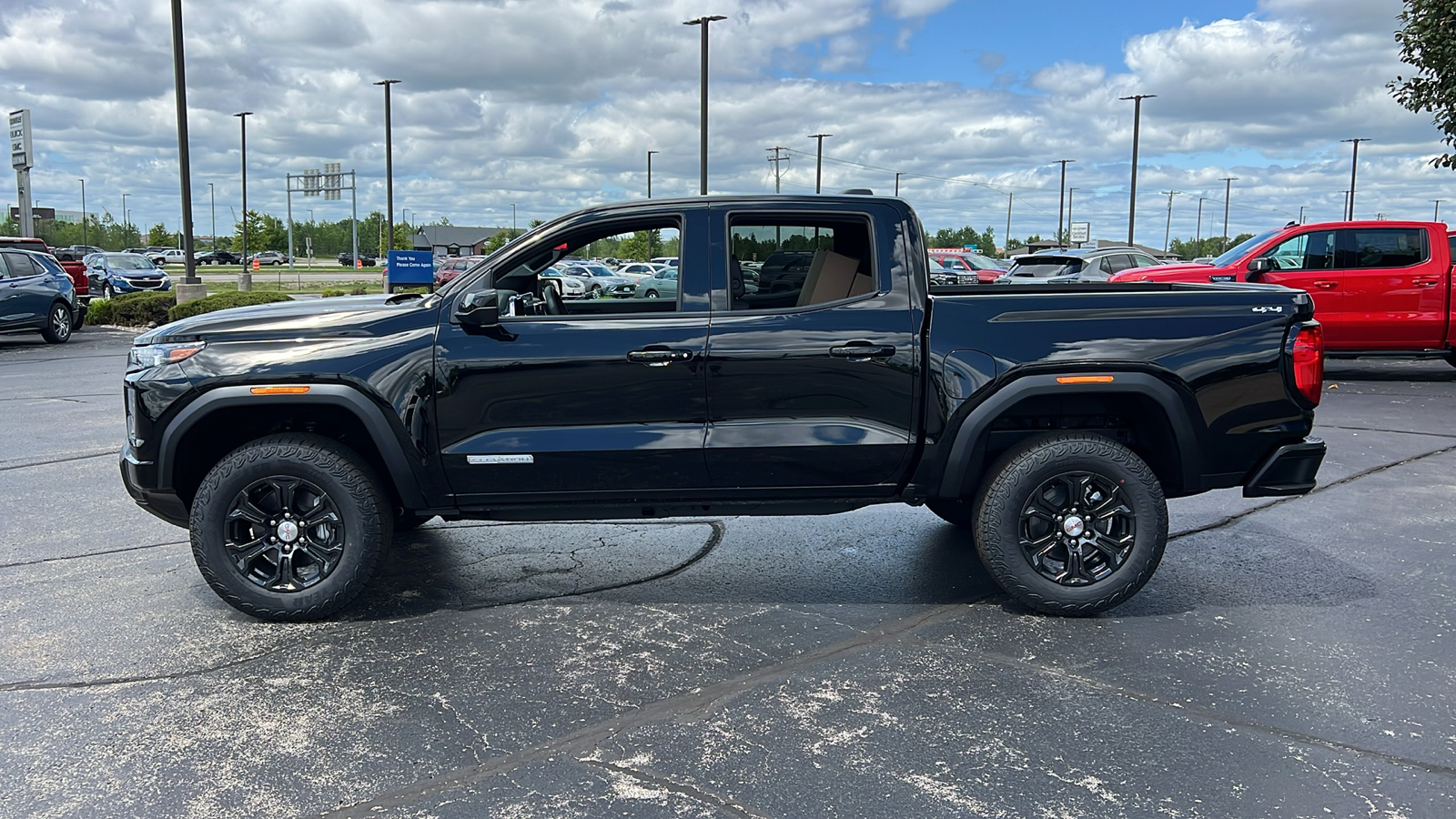 2024 GMC Canyon 4WD Elevation 2