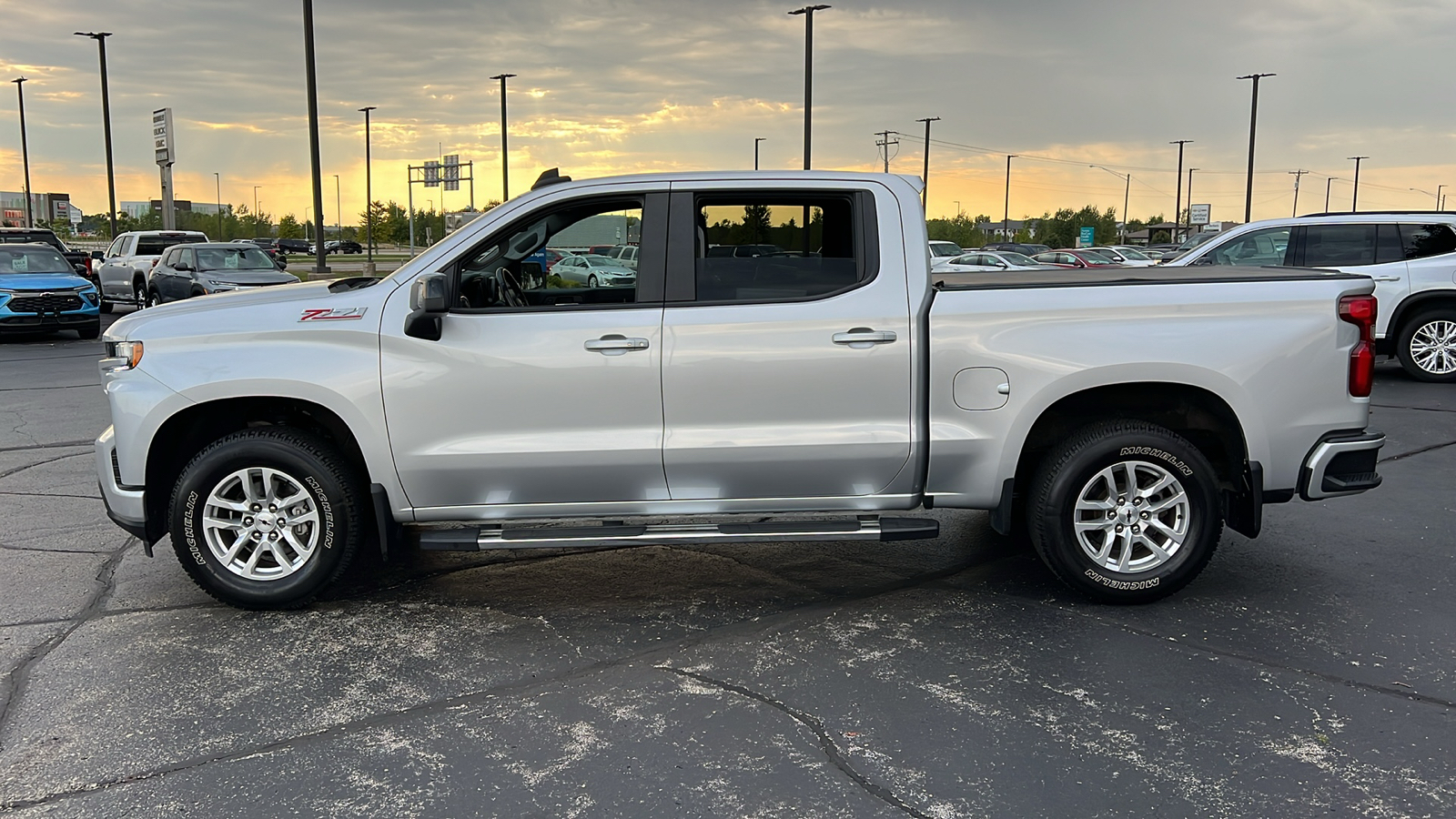 2021 Chevrolet Silverado 1500 RST 2