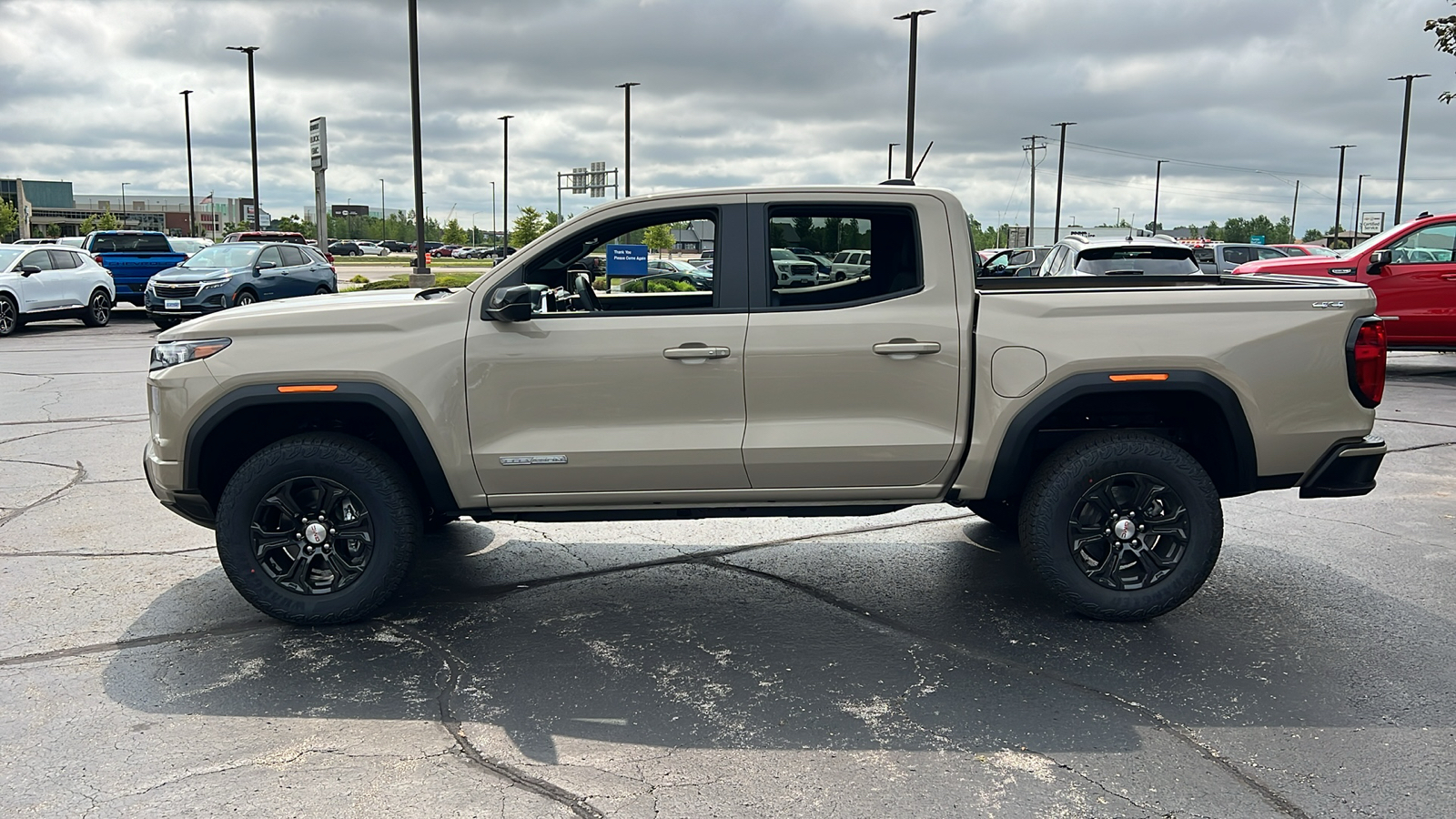 2024 GMC Canyon 4WD Elevation 2