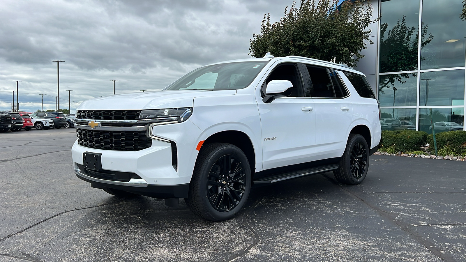 2024 Chevrolet Tahoe LS 1