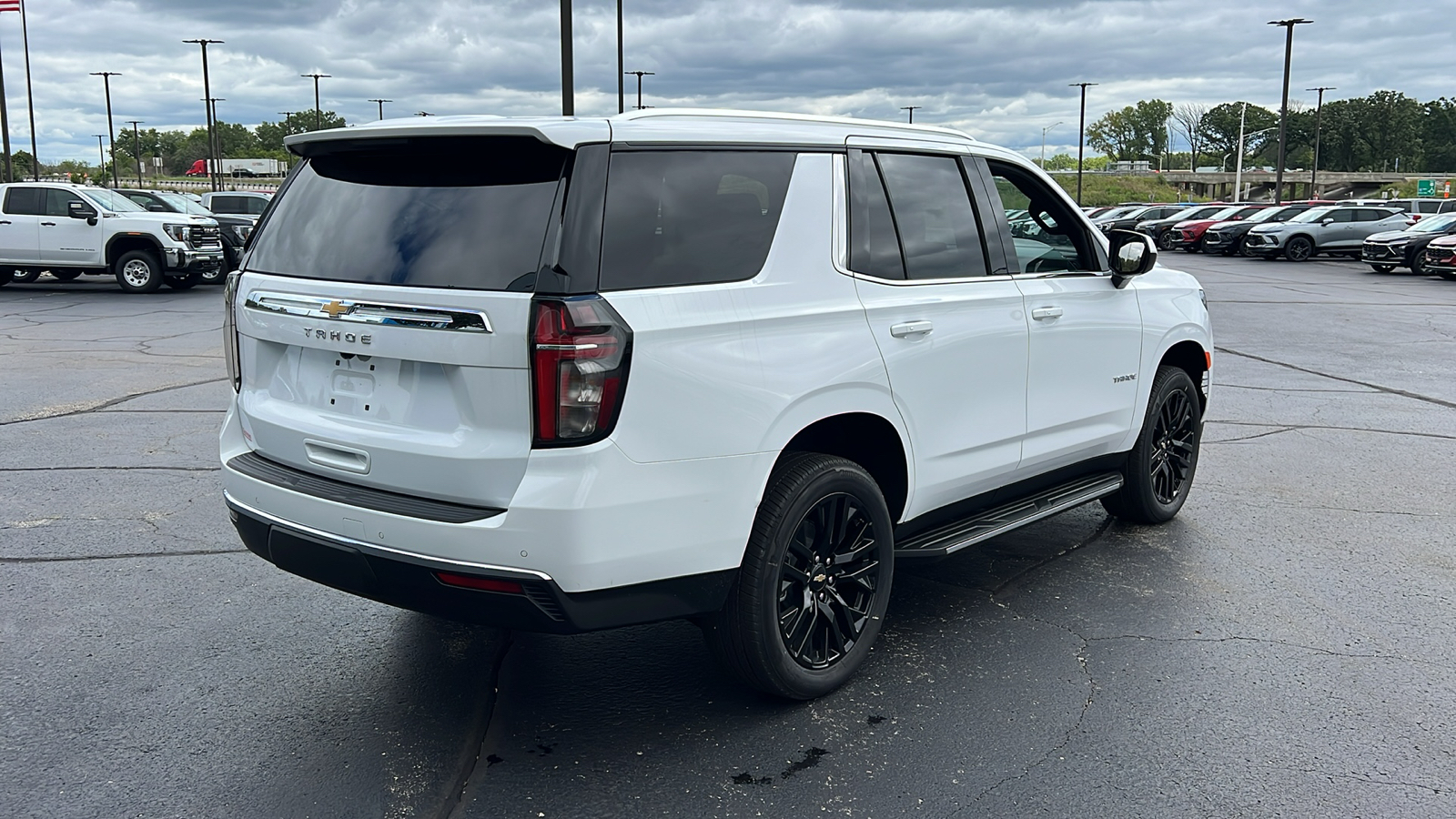 2024 Chevrolet Tahoe LS 5