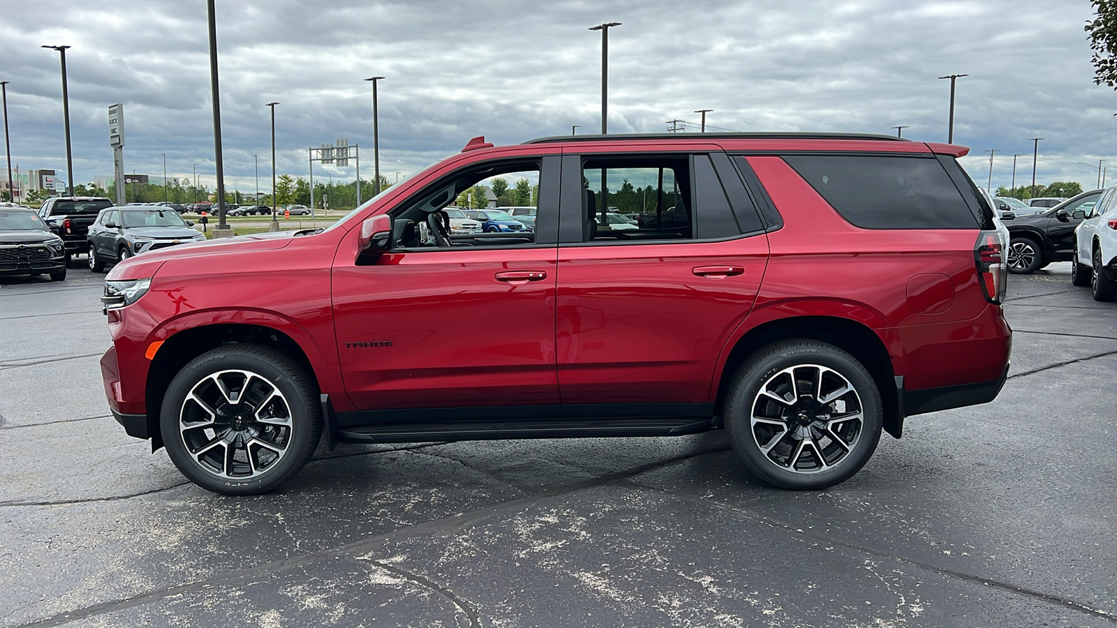 2024 Chevrolet Tahoe RST 2