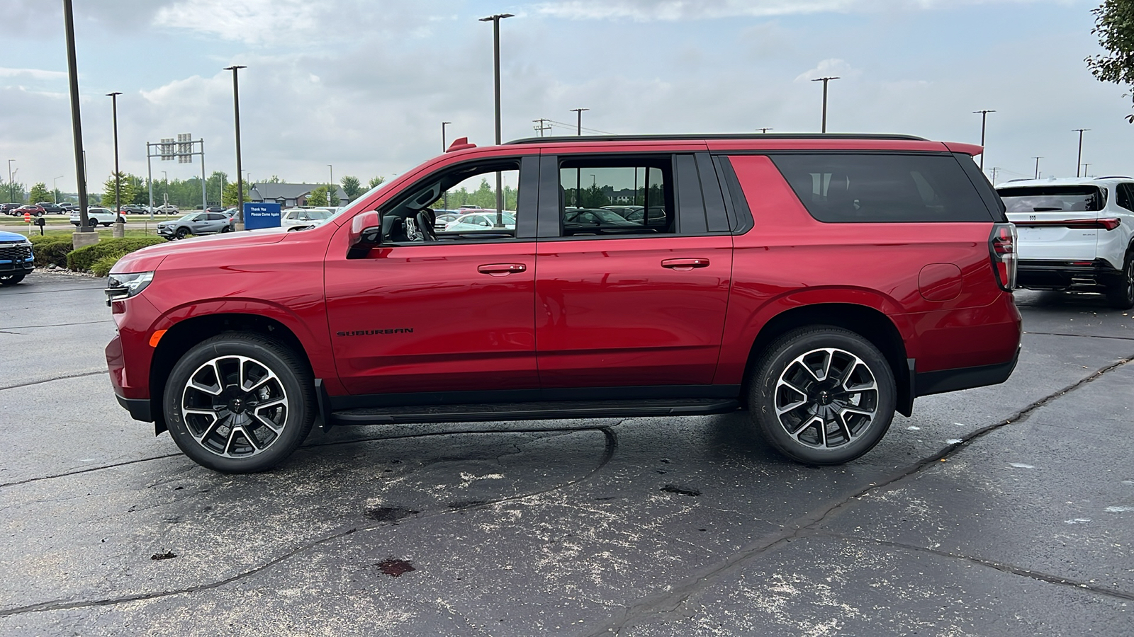 2024 Chevrolet Suburban RST 2