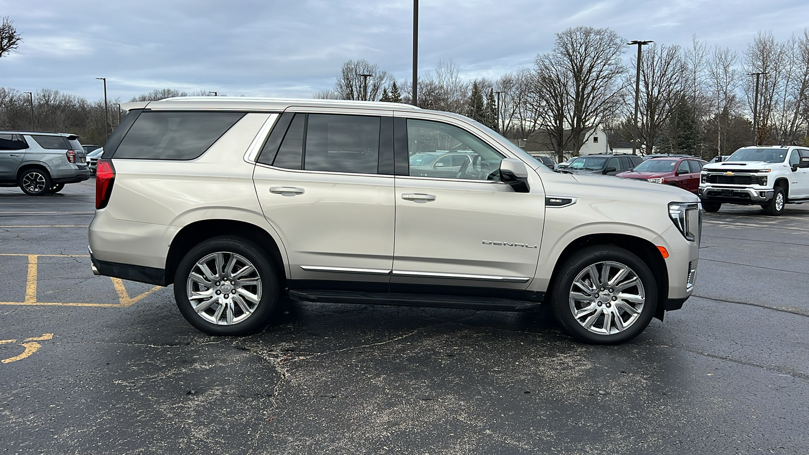 2021 GMC Yukon Denali 6