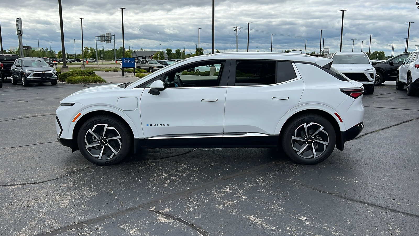 2024 Chevrolet Equinox LT 2