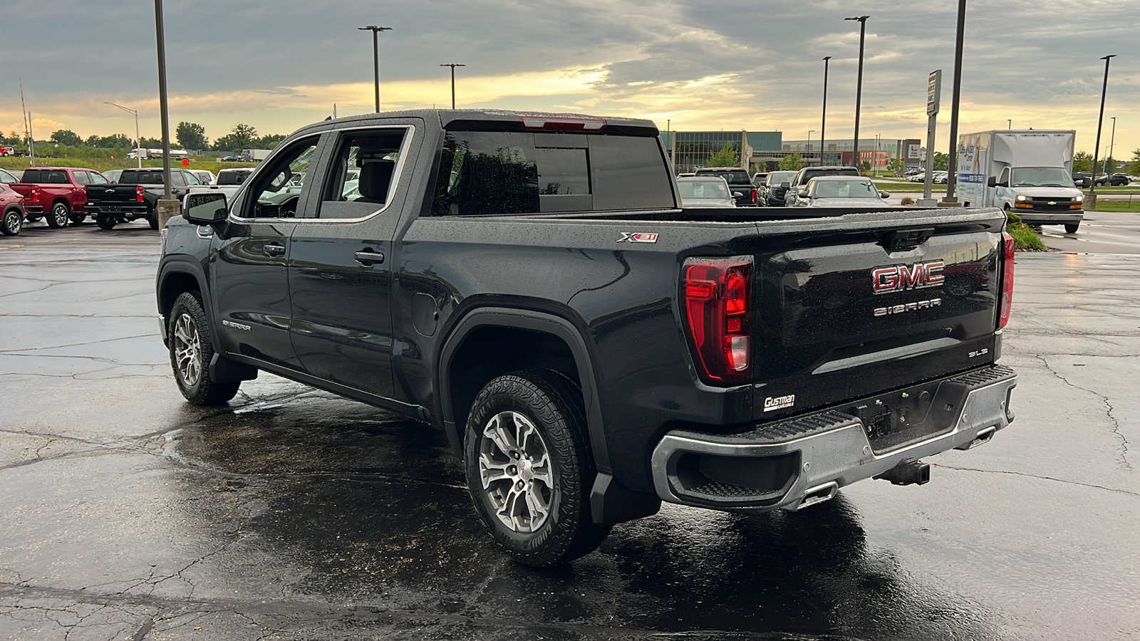 2024 GMC Sierra 1500 SLE 3