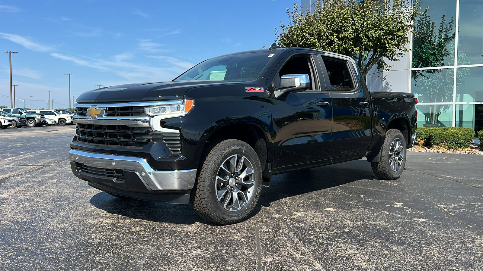 2024 Chevrolet Silverado 1500 LT 1