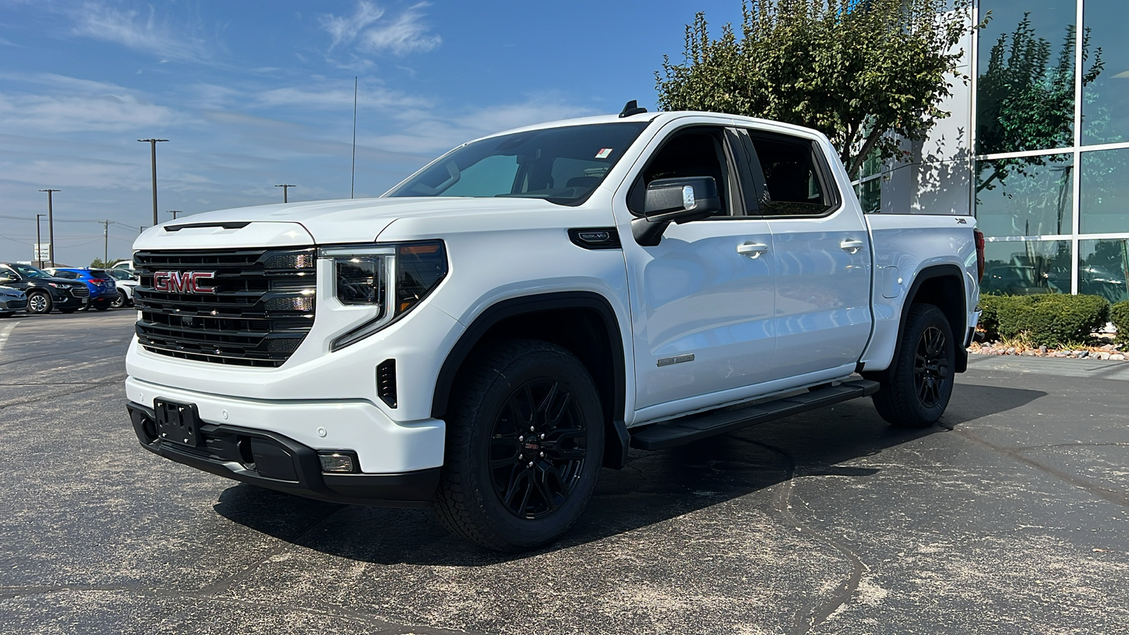 2024 GMC Sierra 1500 Elevation 1