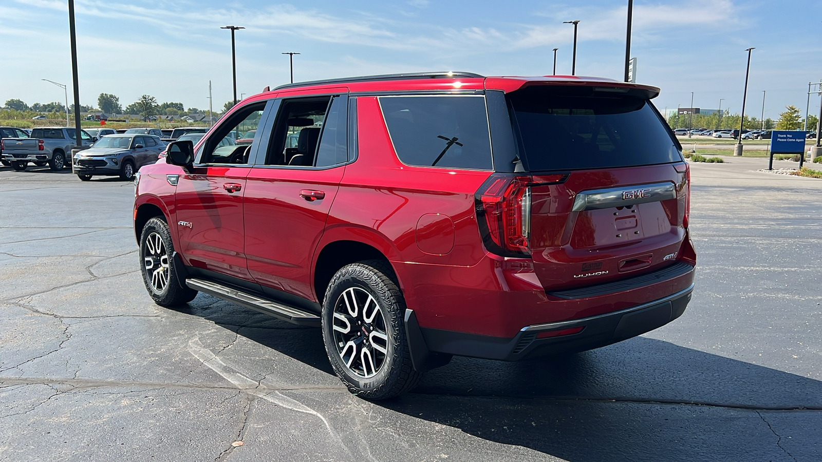 2024 GMC Yukon AT4 3