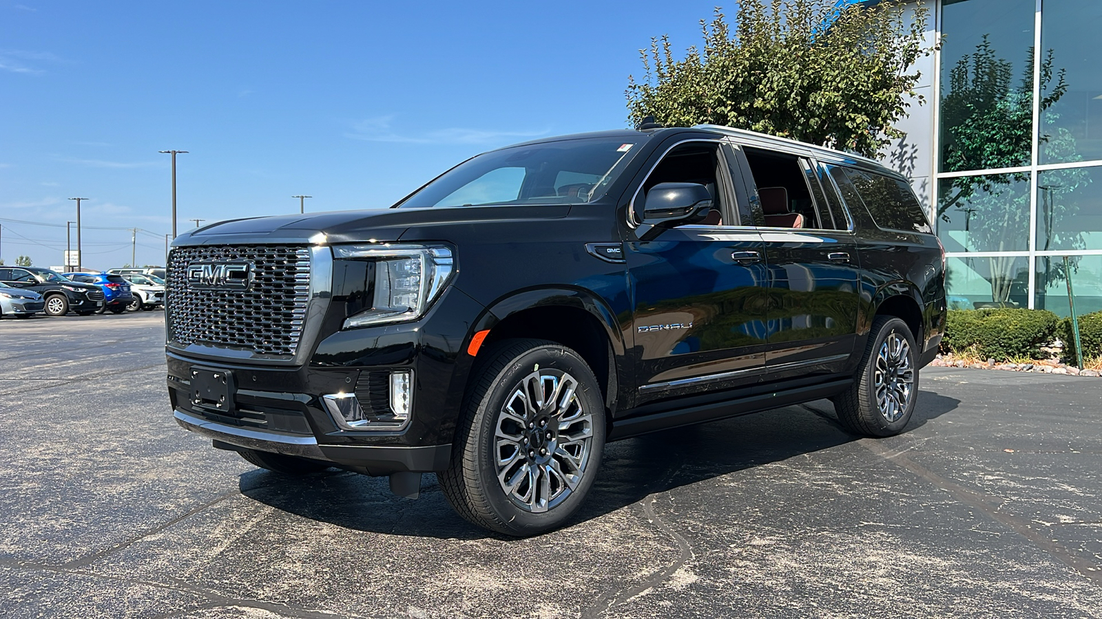 2024 GMC Yukon Denali Ultimate 1