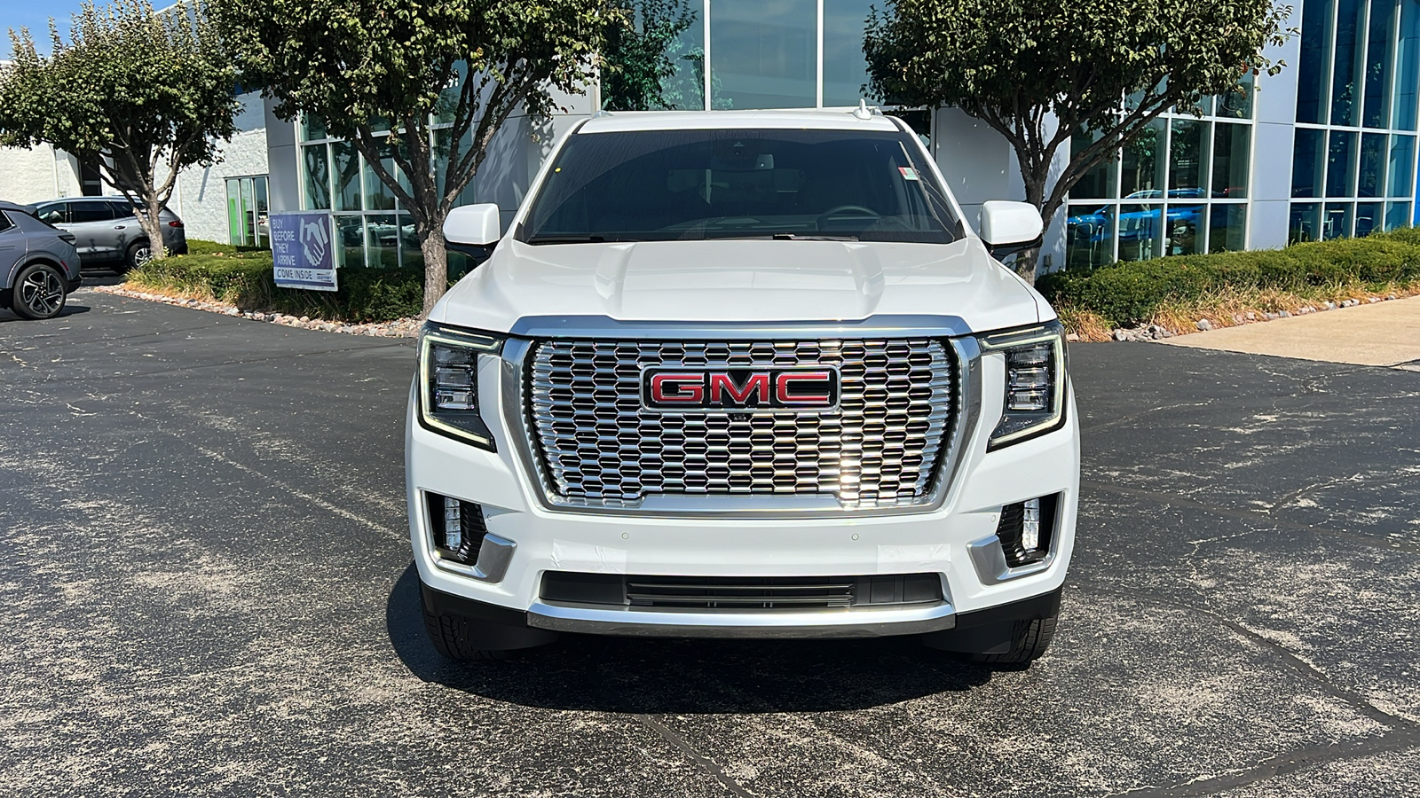 2024 GMC Yukon Denali 33