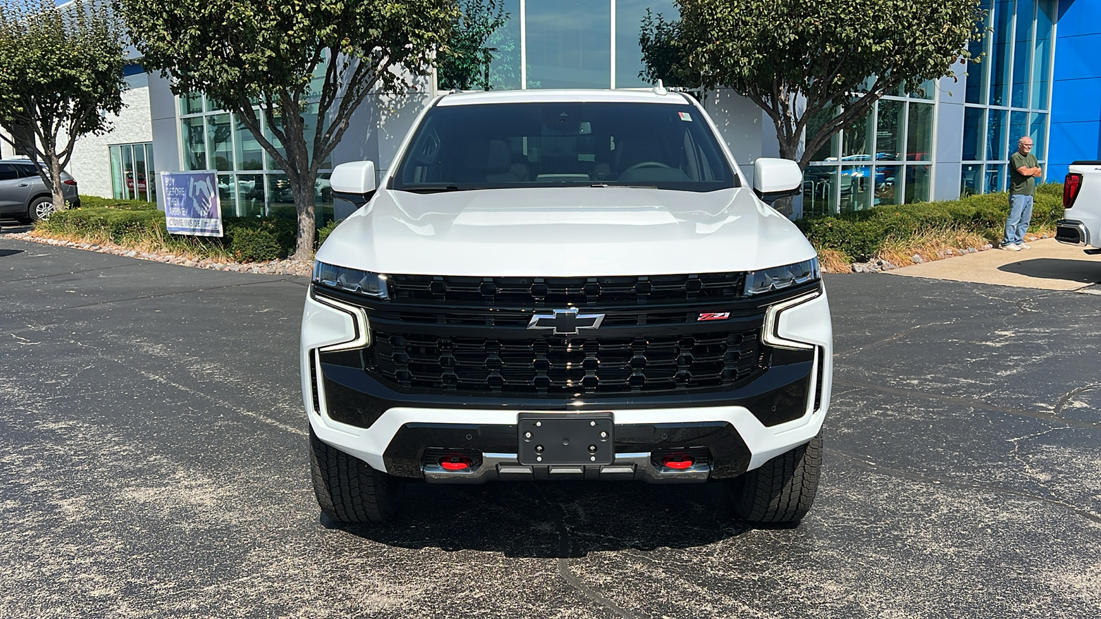 2024 Chevrolet Suburban Z71 34