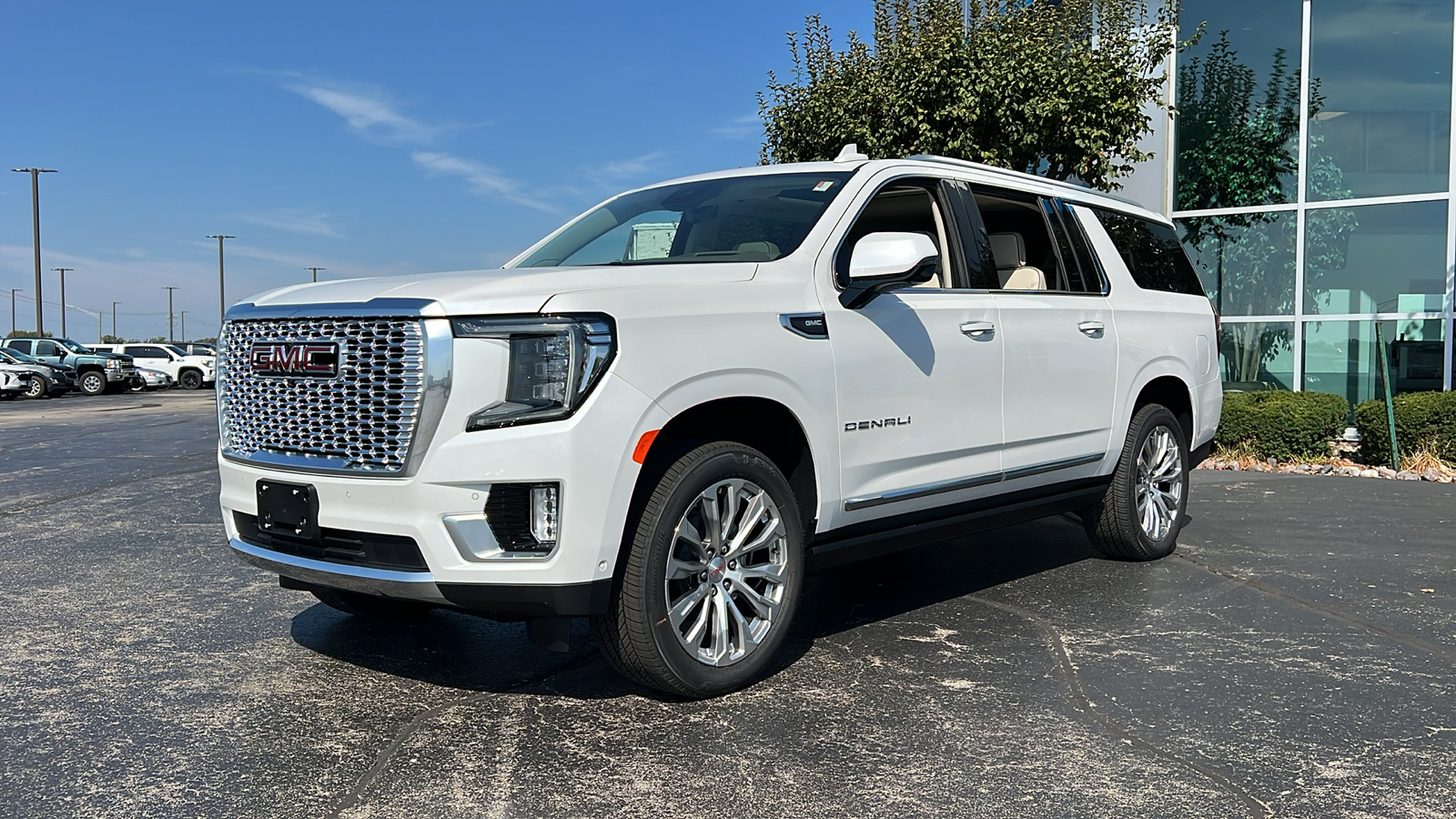 2024 GMC Yukon Denali 1