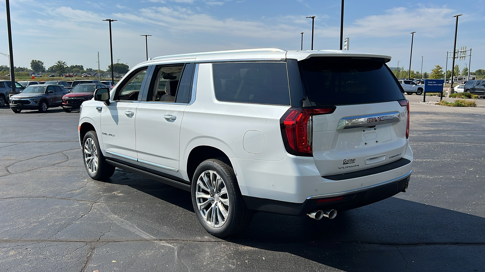 2024 GMC Yukon Denali 3