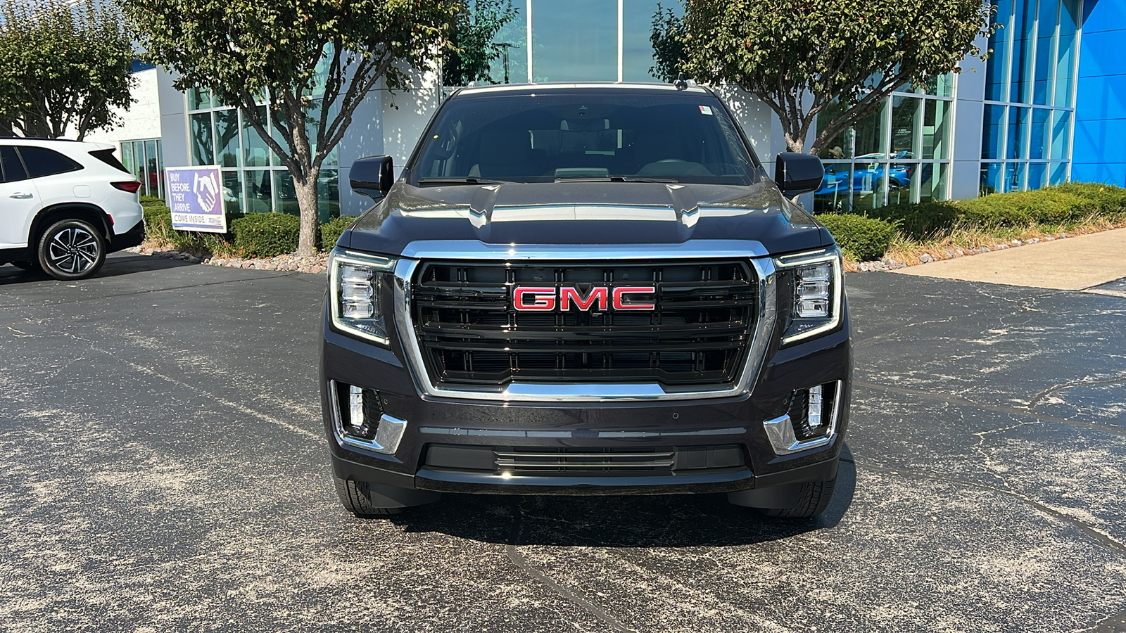 2024 GMC Yukon SLE 32