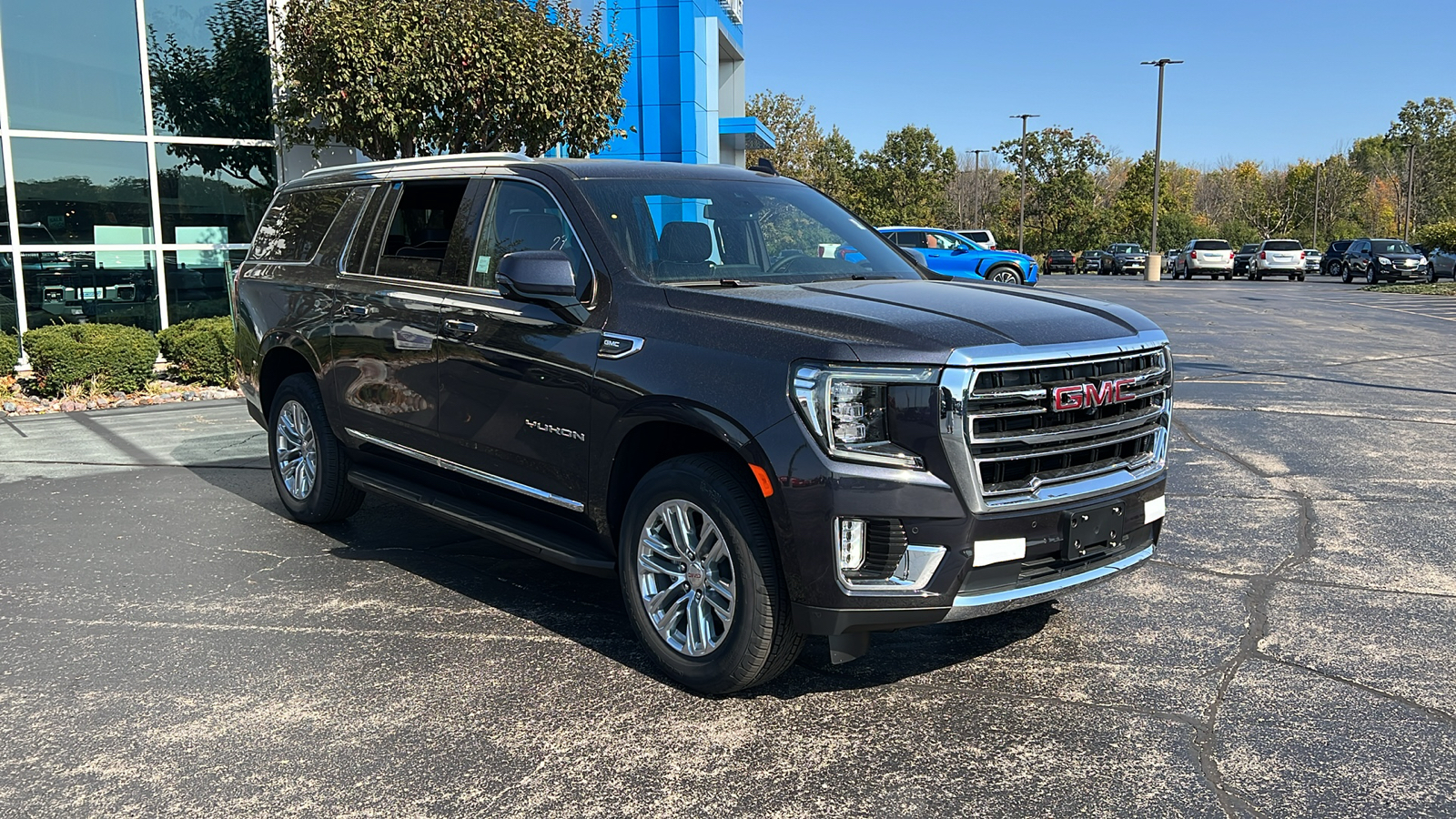 2024 GMC Yukon SLT 7