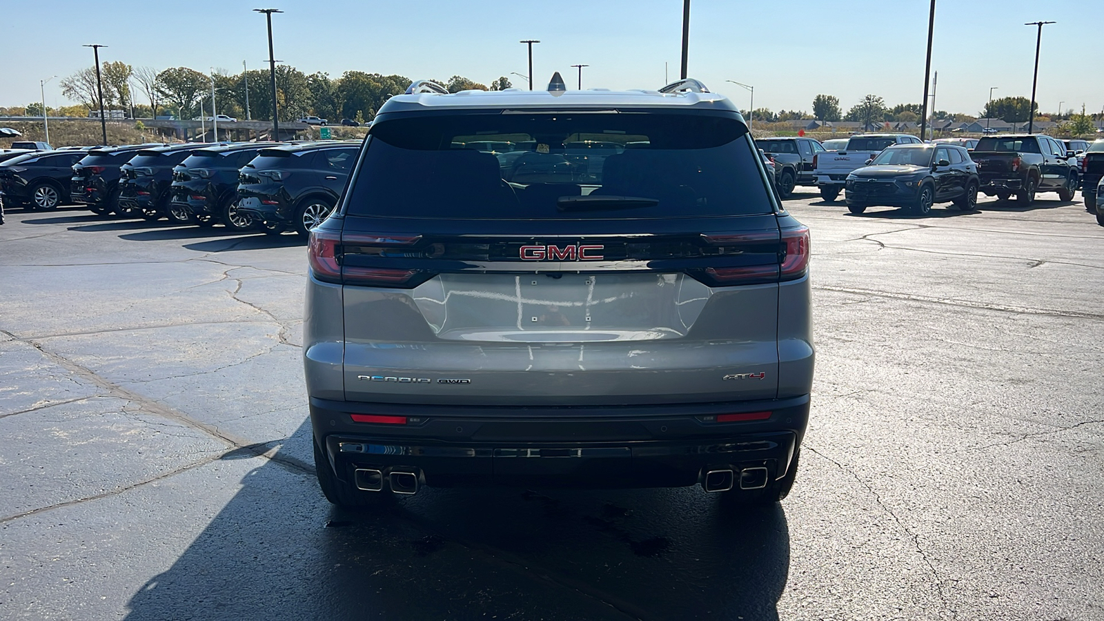 2024 GMC Acadia AWD AT4 4