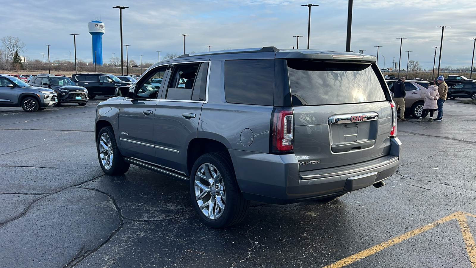 2019 GMC Yukon Denali 3