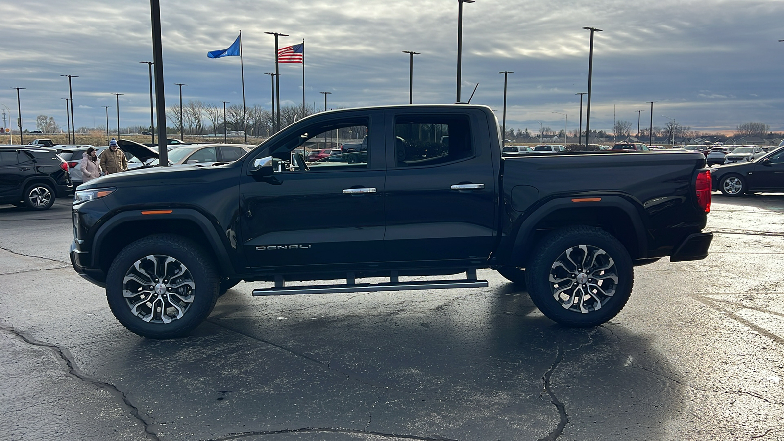 2024 GMC Canyon 4WD Denali 2