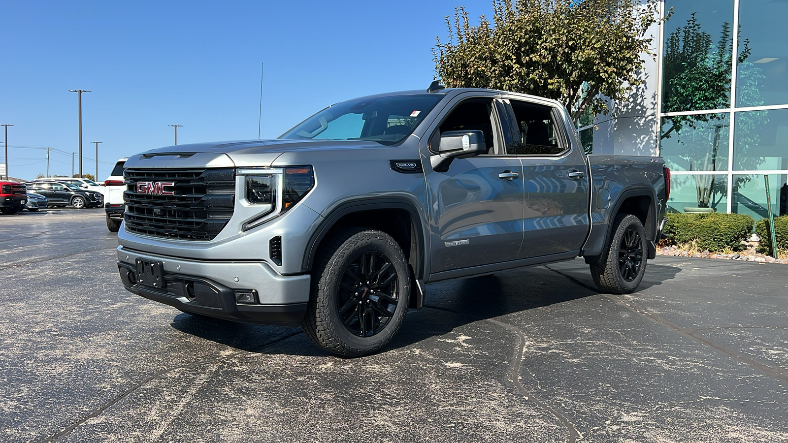 2025 GMC Sierra 1500 Elevation 1