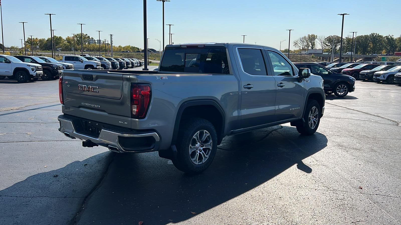 2025 GMC Sierra 1500 SLE 5