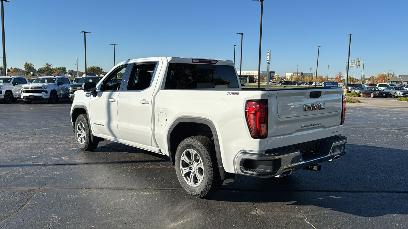 2025 GMC Sierra 1500 SLE 3