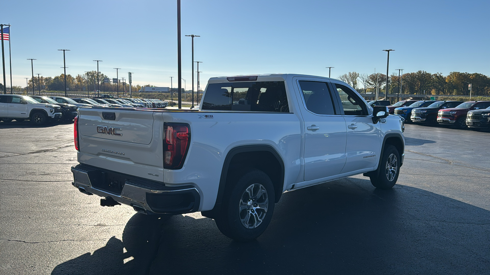 2025 GMC Sierra 1500 SLE 5