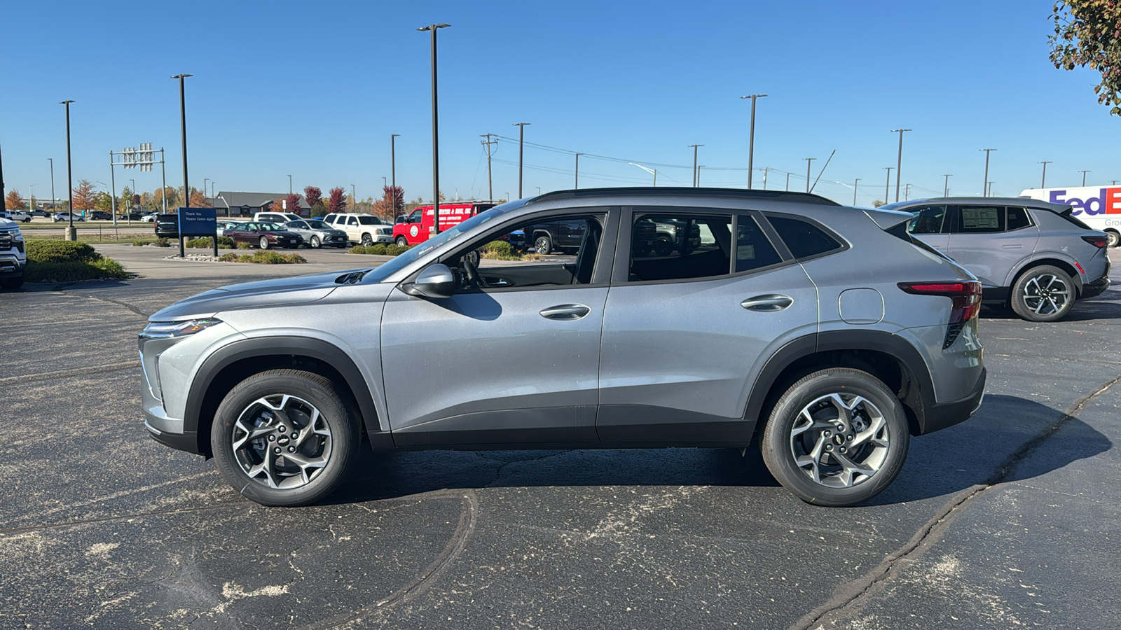 2025 Chevrolet Trax LT 2