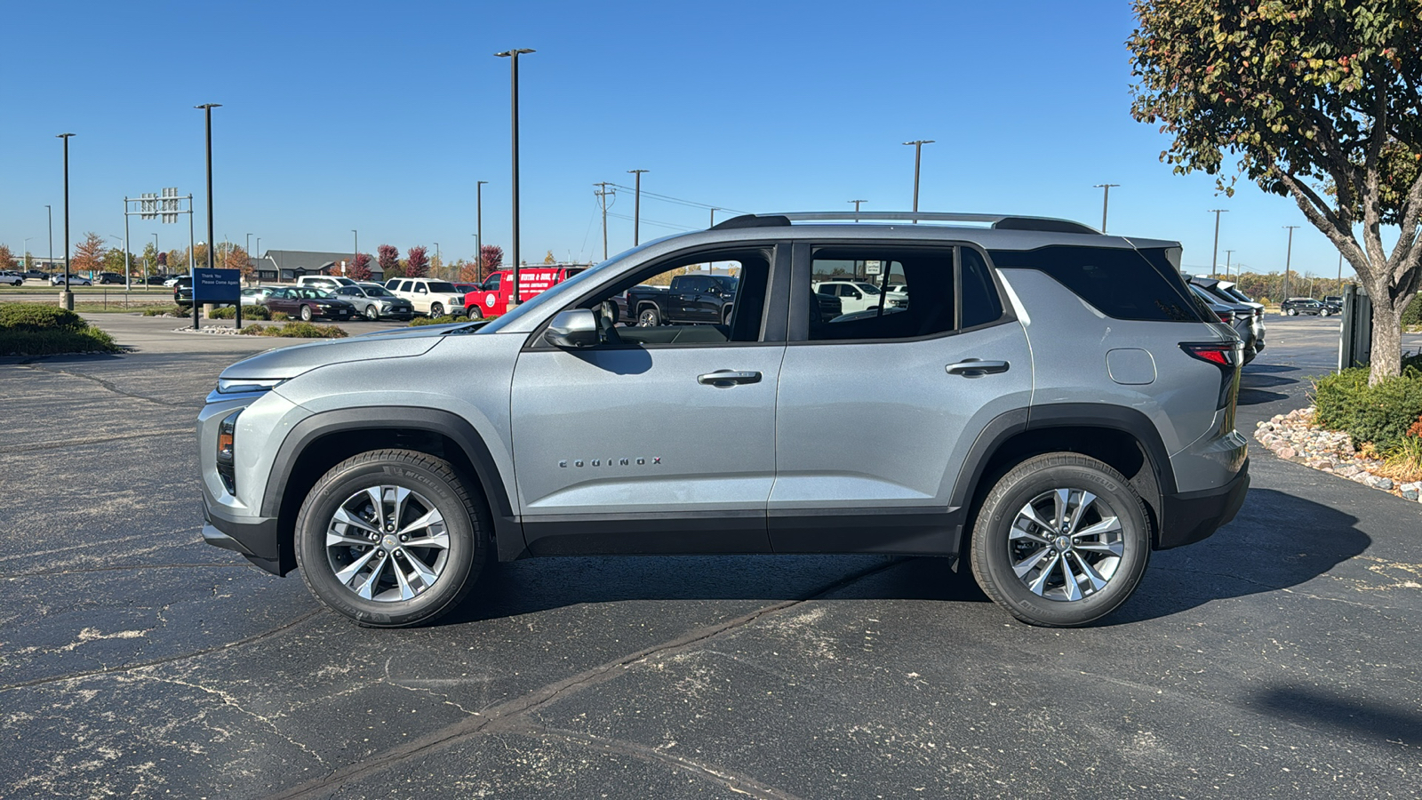 2025 Chevrolet Equinox AWD LT 2