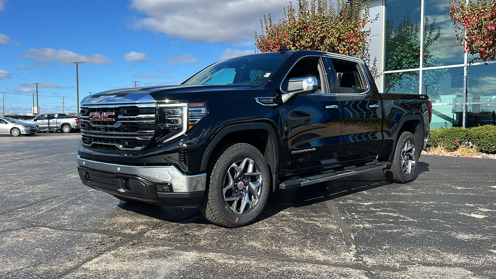 2025 GMC Sierra 1500 SLT 1