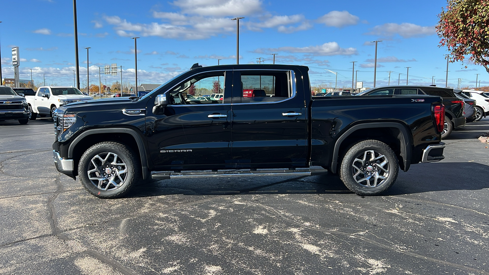 2025 GMC Sierra 1500 SLT 2