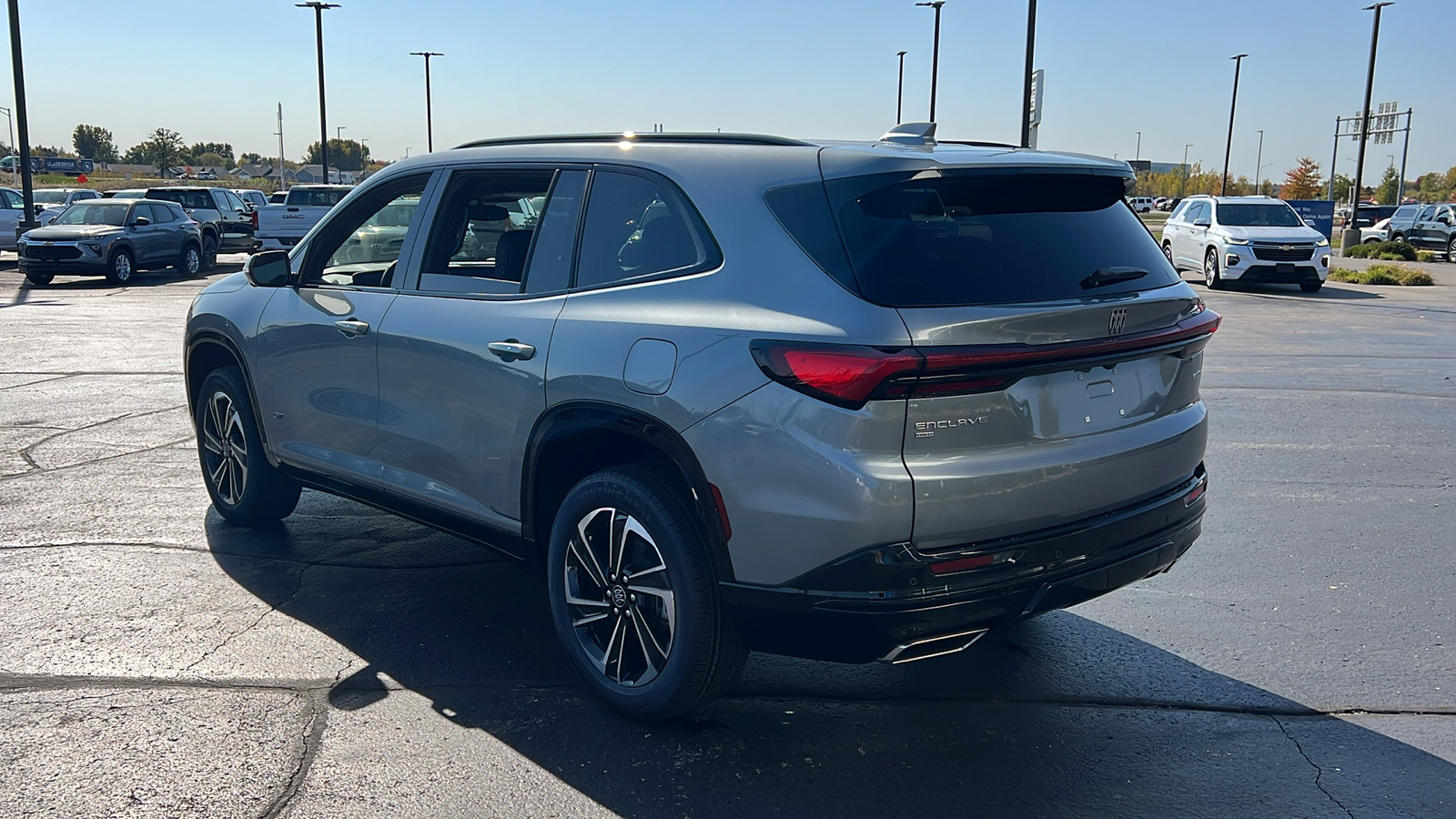 2025 Buick Enclave Sport Touring 3