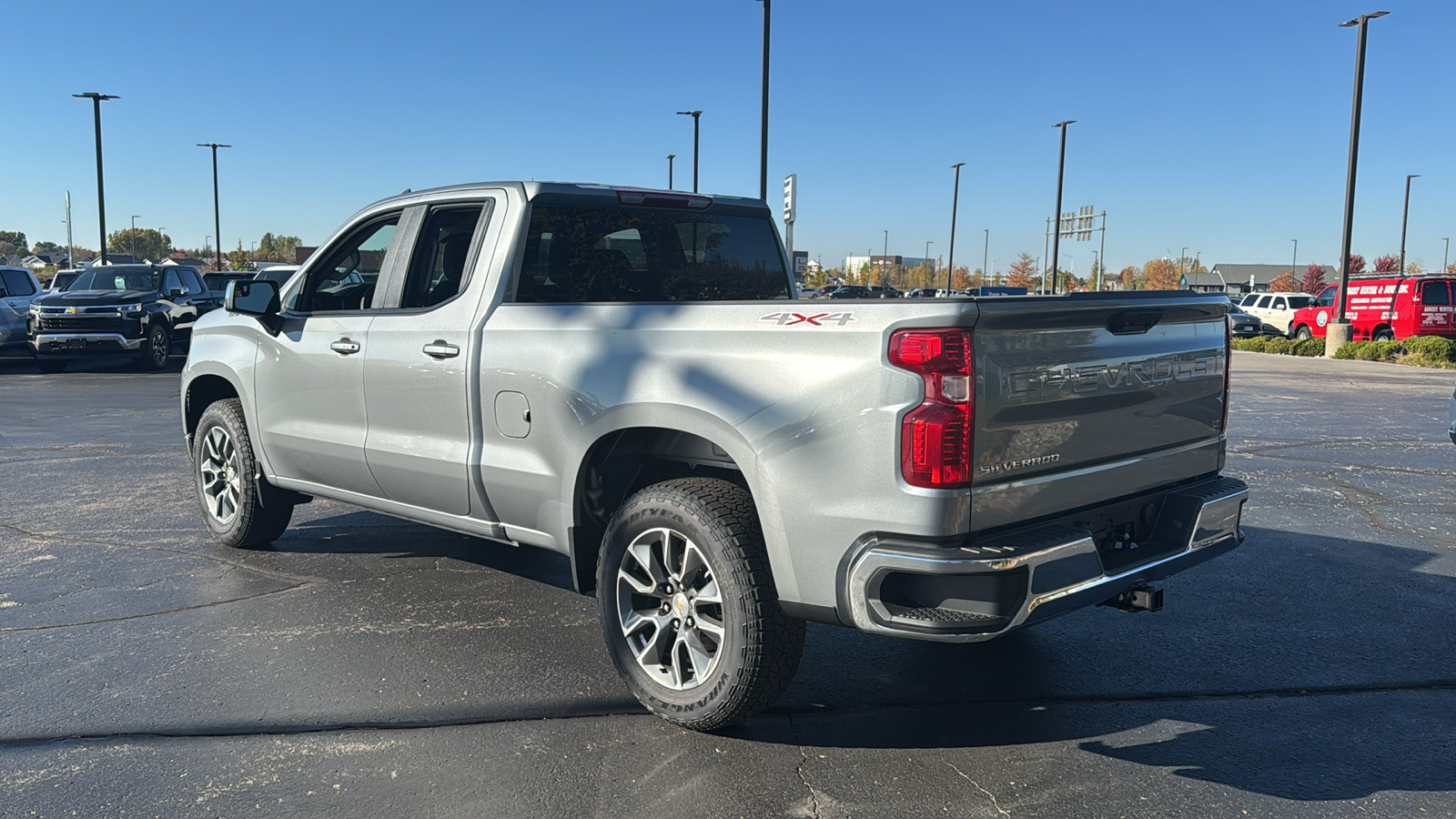 2025 Chevrolet Silverado 1500 LT 3