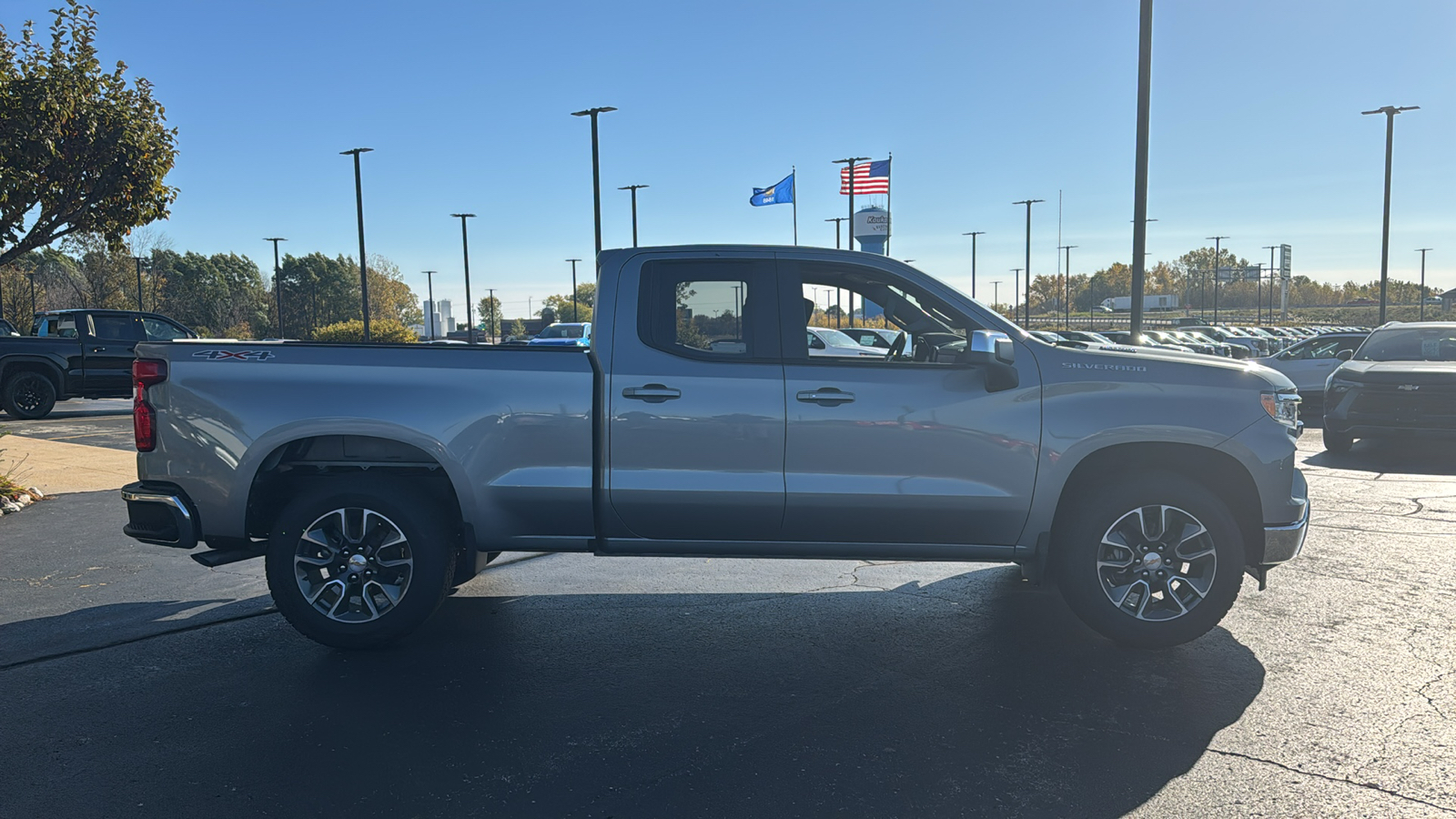 2025 Chevrolet Silverado 1500 LT 6