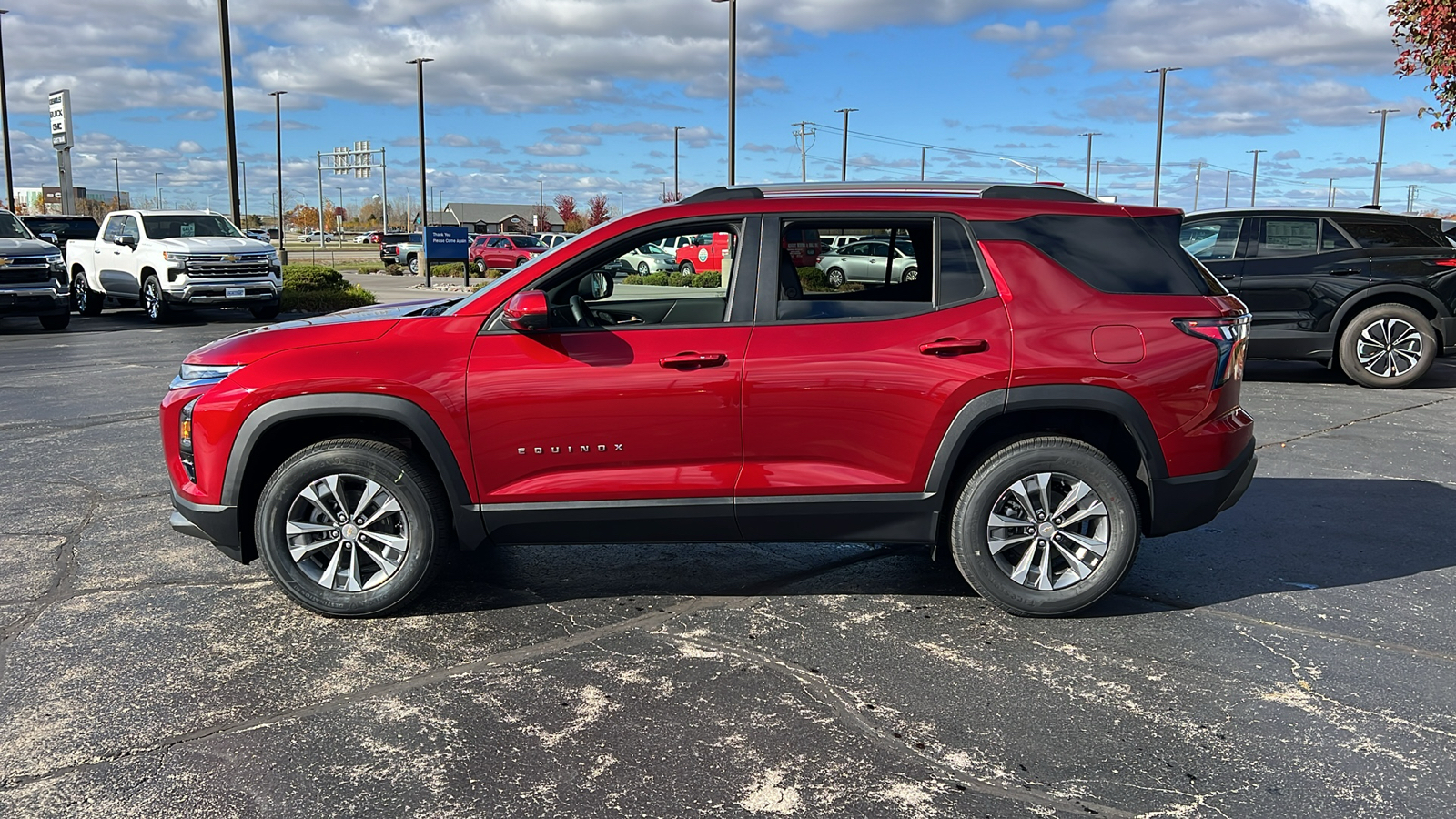 2025 Chevrolet Equinox FWD LT 2