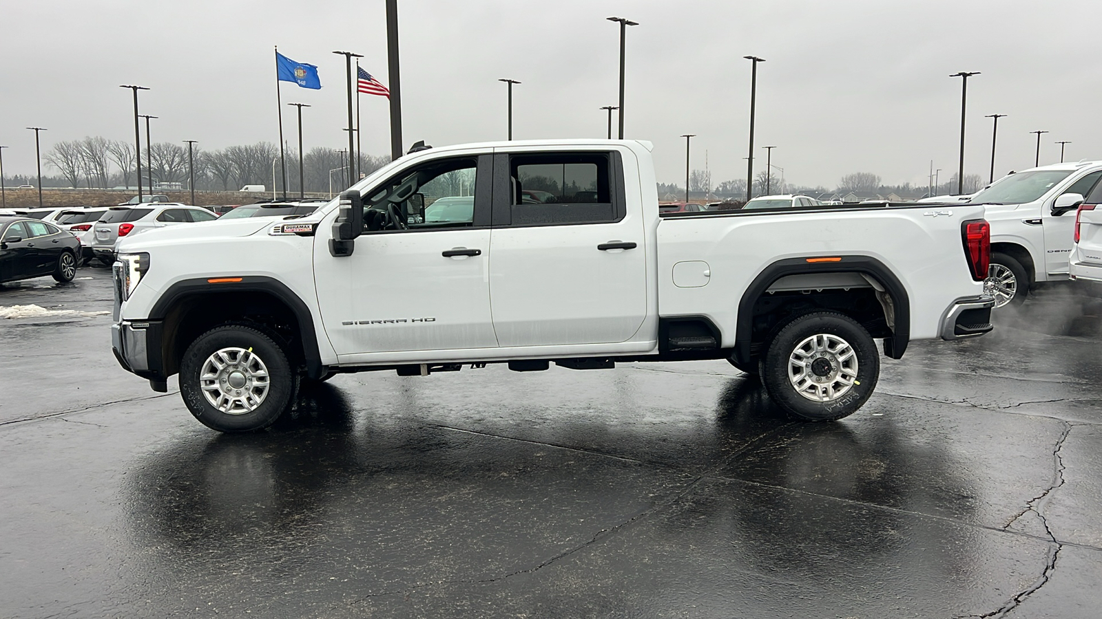 2025 GMC Sierra 2500HD Pro 2