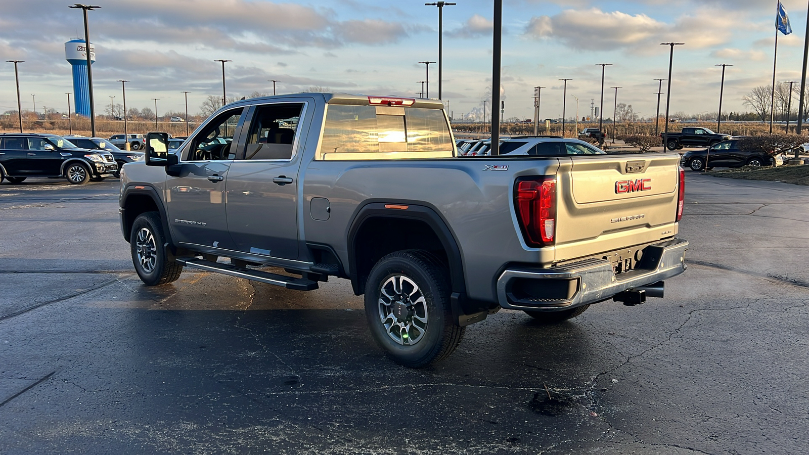 2025 GMC Sierra 2500HD SLE 3