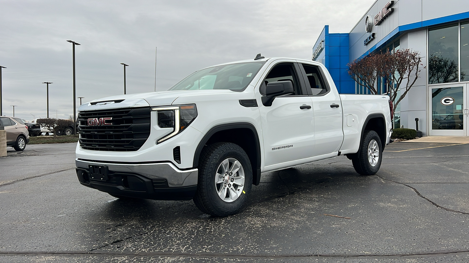 2025 GMC Sierra 1500 Pro 1