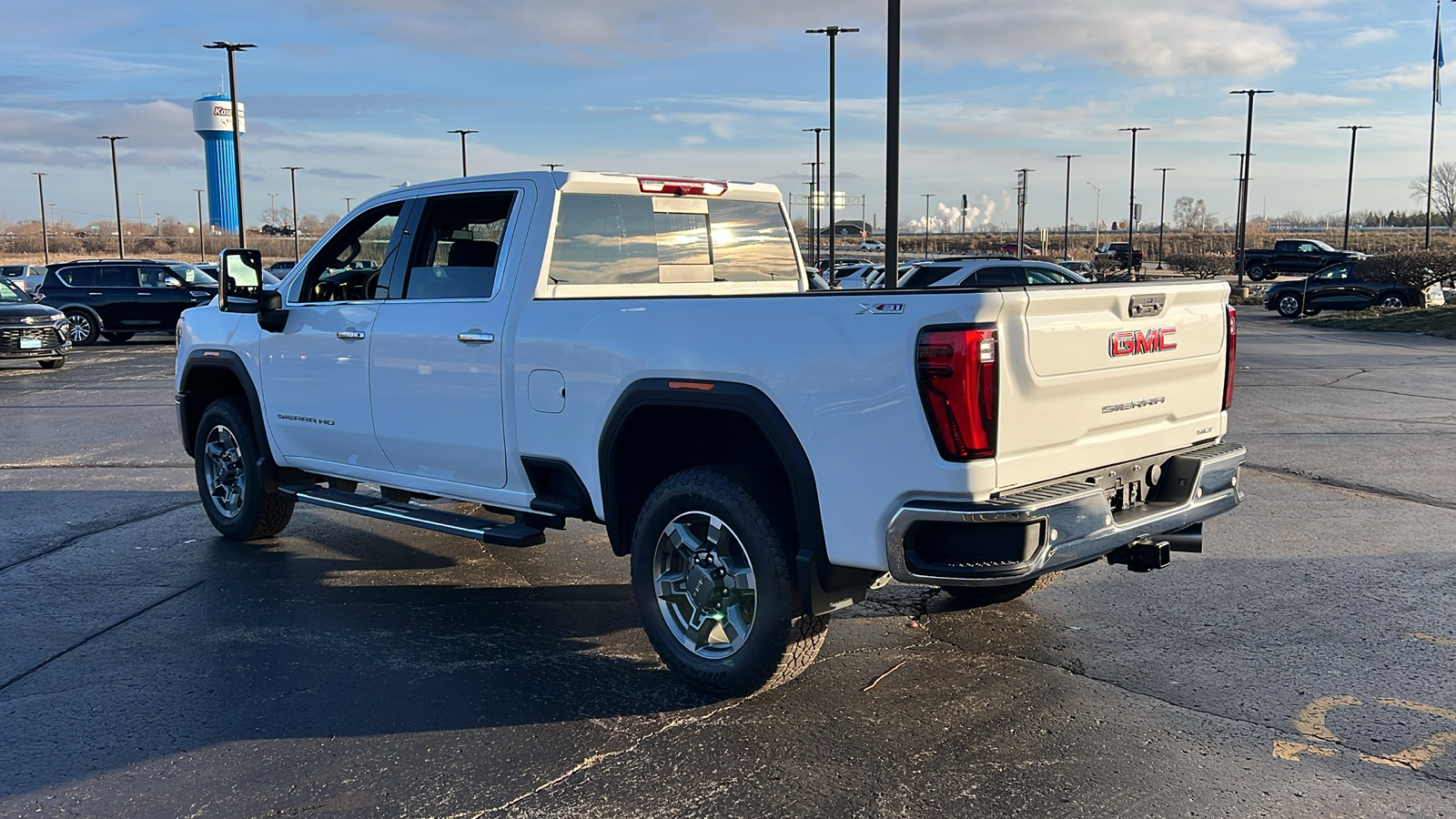 2025 GMC Sierra 2500HD SLT 3