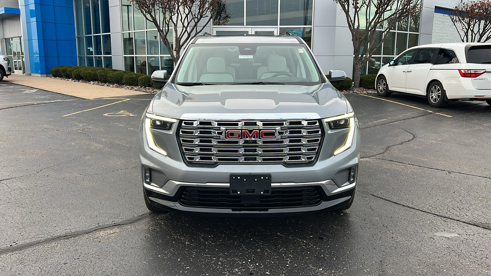 2025 GMC Acadia  36