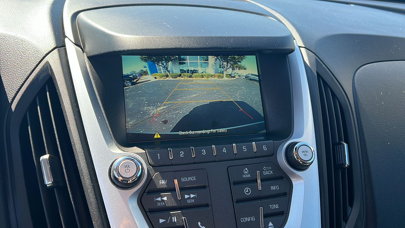 2015 Chevrolet Equinox LT 16