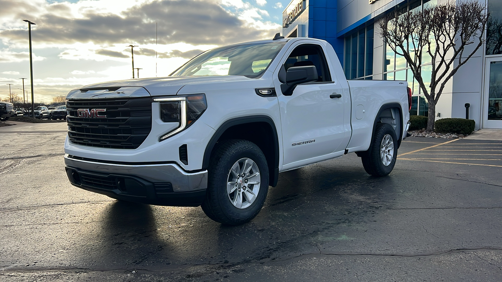 2025 GMC Sierra 1500 Pro 1